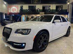 کرایسلەر 300